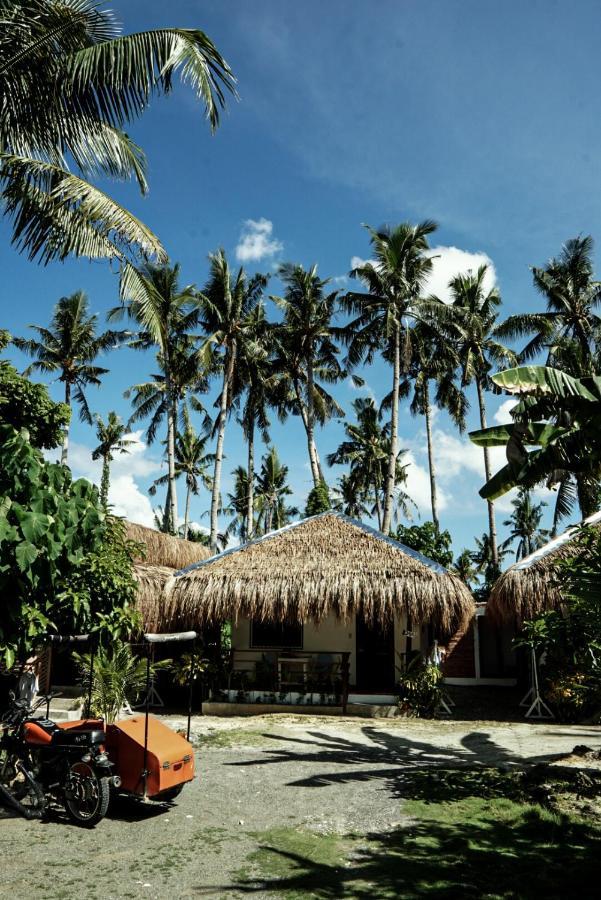 Ozen Freediving Hostel General Luna  Extérieur photo